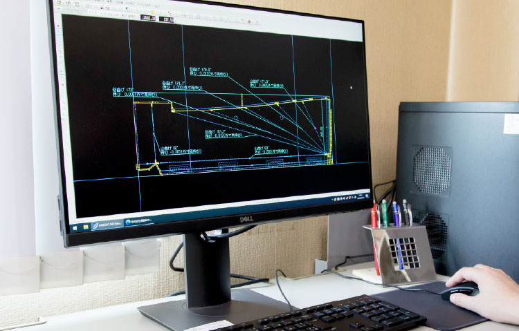 鍋島製作所について
